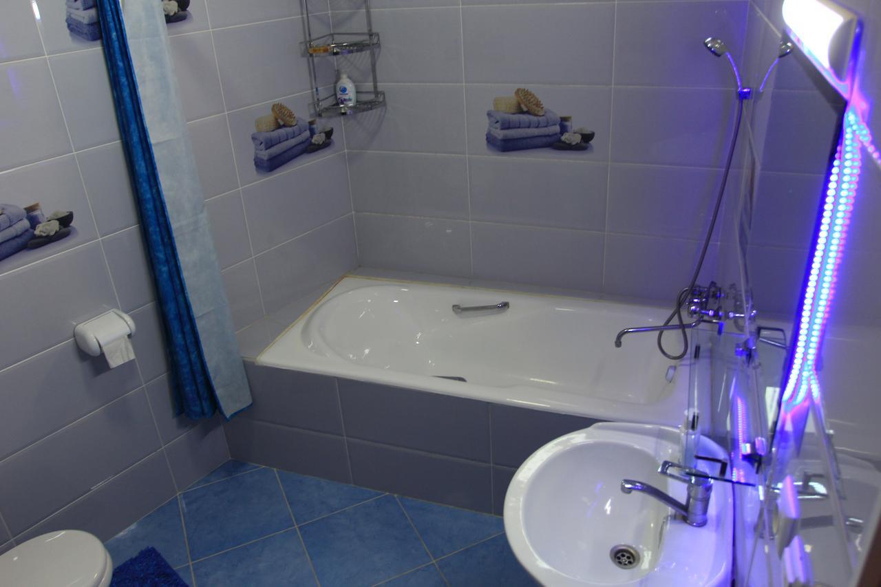 City Hostel 杜尚别 外观 照片