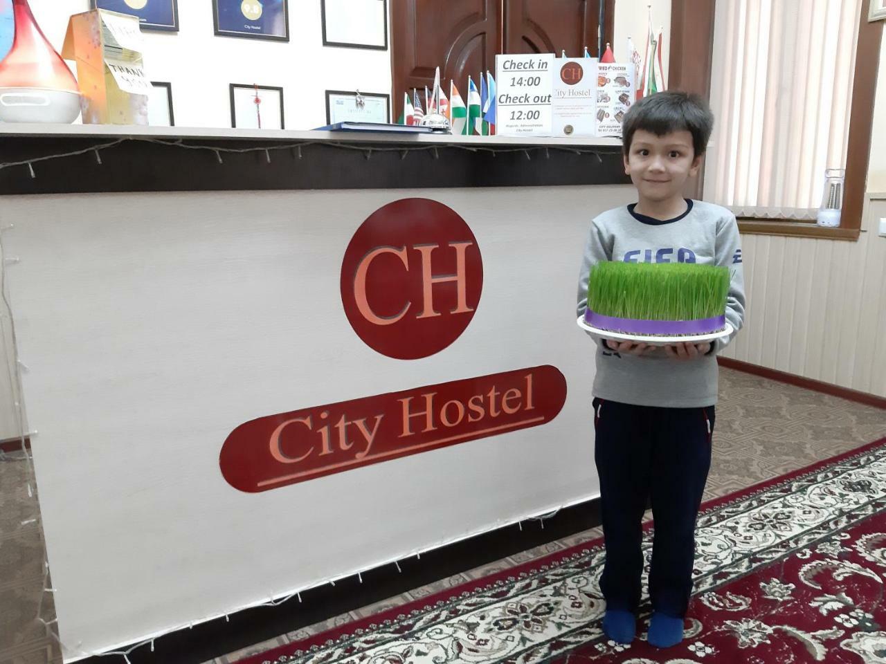 City Hostel 杜尚别 外观 照片